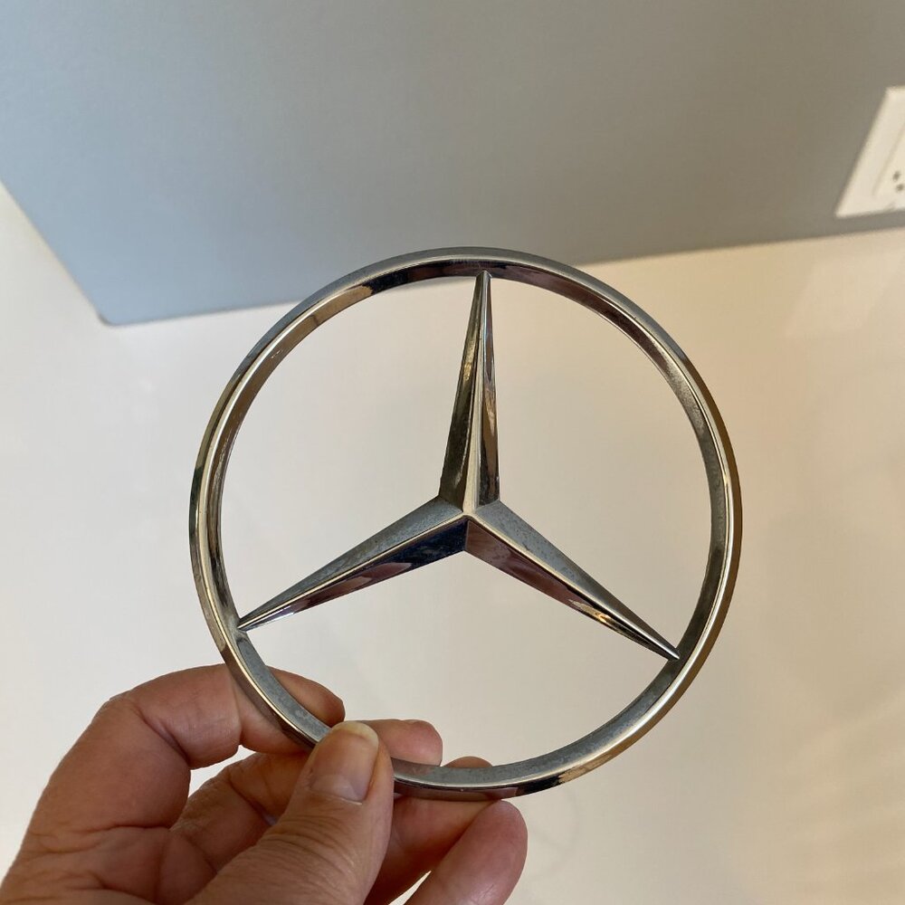 Mercedes Benz Emblems - Picture 7 of 10